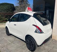 Auto - Lancia ypsilon 1.0 firefly 5p. s&s hybrid oro