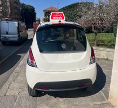 Auto - Lancia ypsilon 1.0 firefly 5p. s&s hybrid oro