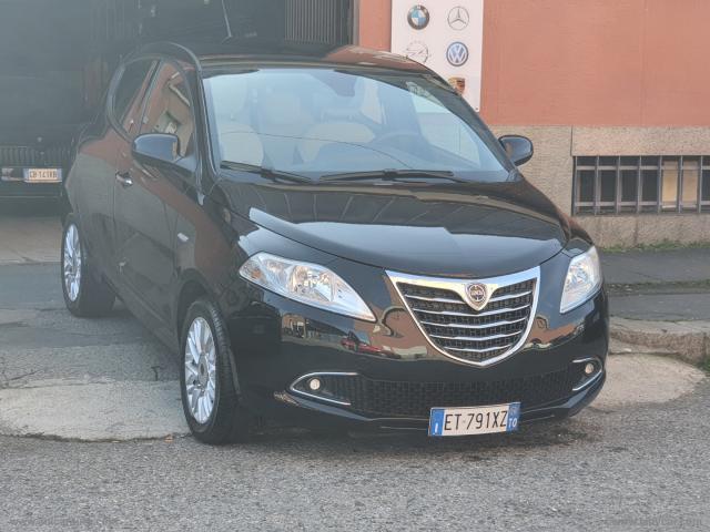 Lancia ypsilon 1.2 69 cv 5p. s&s