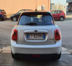 Auto - Mini mini cooper d 5 porte