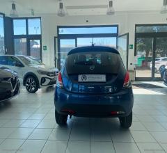 Auto - Lancia ypsilon 1.0 firefly 5p.s&s hyb. eco gold