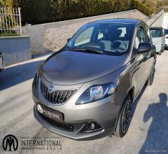 Auto - Lancia ypsilon 1.0 firefly 5p.s&s hyb. eco gold