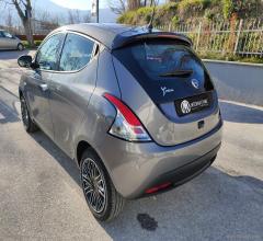 Auto - Lancia ypsilon 1.0 firefly 5p.s&s hyb. eco gold