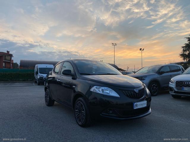 Auto - Lancia ypsilon 1.0 firefly 5p.s&s hyb. eco gold