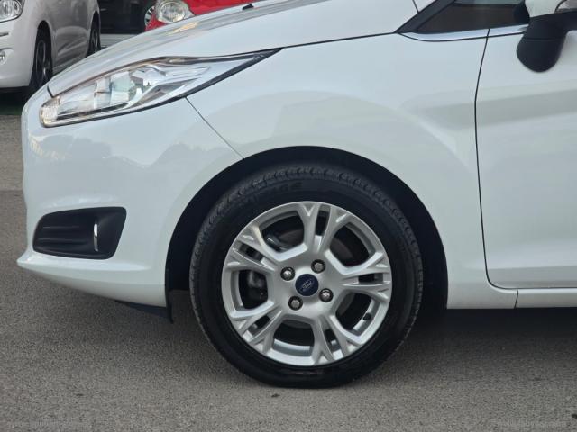 Auto - Ford fiesta 1.5 tdci 75 cv 5p. titanium