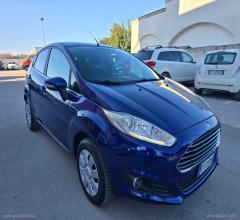 Auto - Ford fiesta 1.4 5p. bz.- gpl titanium