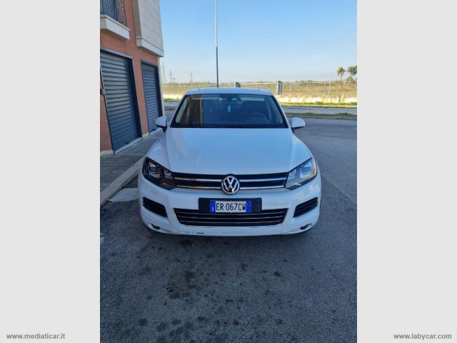 Auto - Volkswagen touareg 3.0 tdi 245 cv tip. bluem.techn.