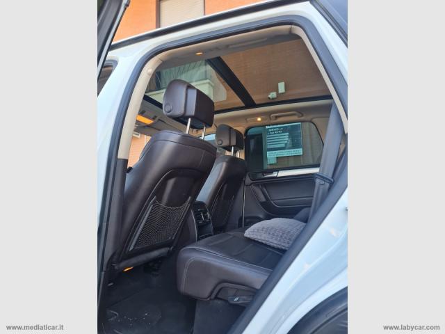 Auto - Volkswagen touareg 3.0 tdi 245 cv tip. bluem.techn.