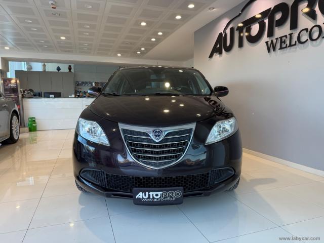 Lancia ypsilon 1.2 69 cv 5p. gold