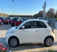 Auto - Fiat 500 action berlina