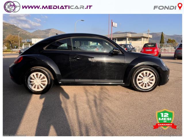 Auto - Volkswagen maggiolino 1.6 tdi design