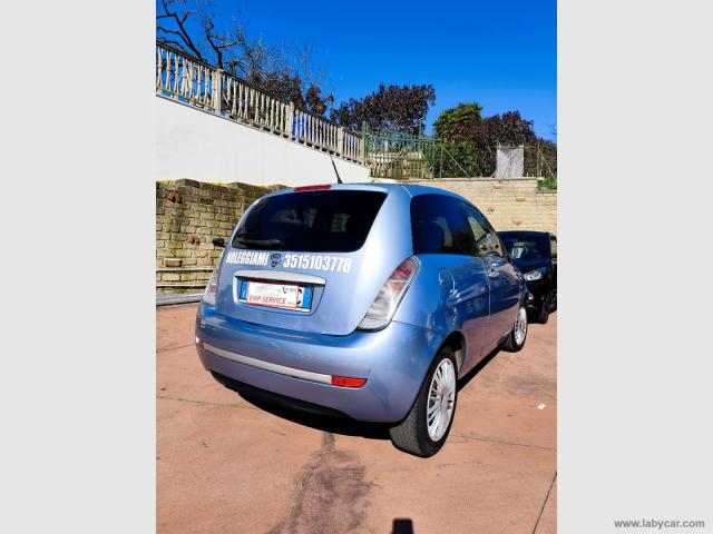 Auto - Lancia ypsilon 1.3 mjt 90 cv platino