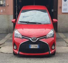 Auto - Toyota yaris 1.0 5p. lounge