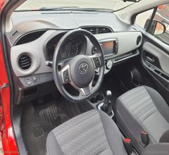 Auto - Toyota yaris 1.0 5p. lounge