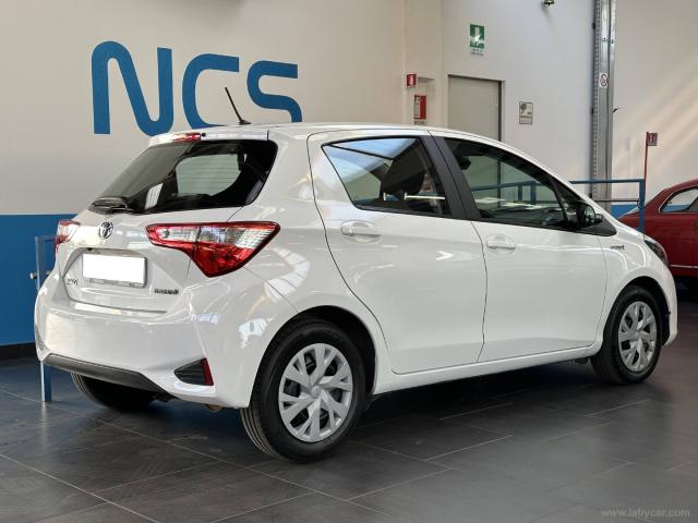 Auto - Toyota yaris 1.5 hybrid 5p. business