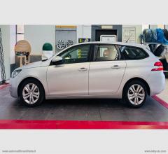 Auto - Peugeot 308 bluehdi 120 s&s business