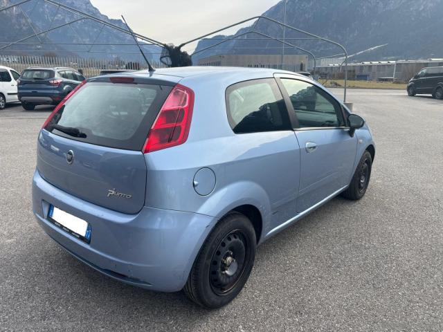 Auto - Fiat grande punto 1.3 mjt 75 cv 3p. active