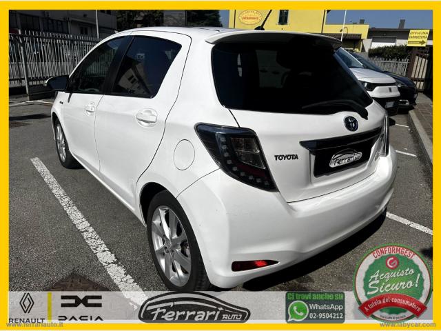 Auto - Toyota yaris 1.5 hybrid 5p. lounge +