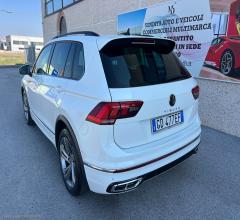 Auto - Volkswagen tiguan 2.0 tdi 150cv scr dsg r-line