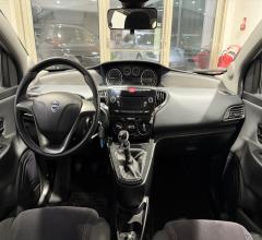 Auto - Lancia ypsilon 1.2 69 cv 5p. s&s silver