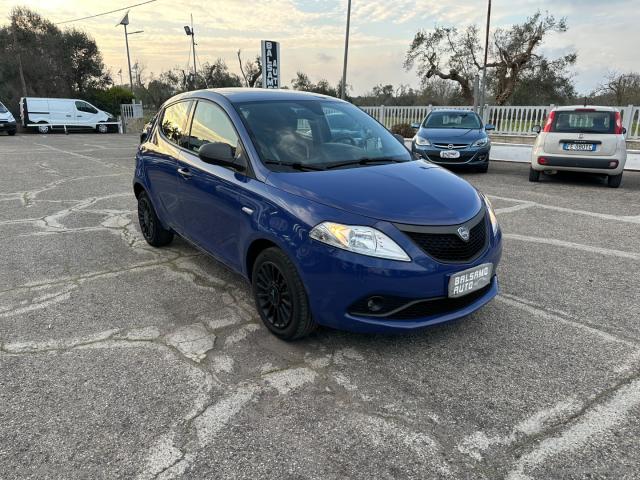 Auto - Lancia ypsilon 1.2 69 cv 5p. gpl ecochic gold