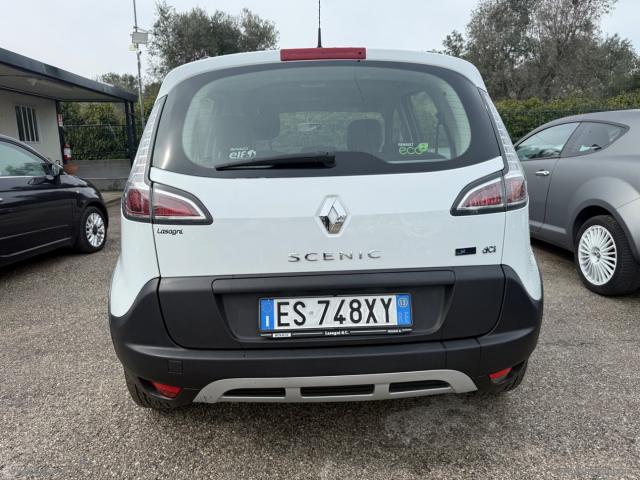 Auto - Renault scÃ©nic xmod cross 1.5 dci 110 s&s wave