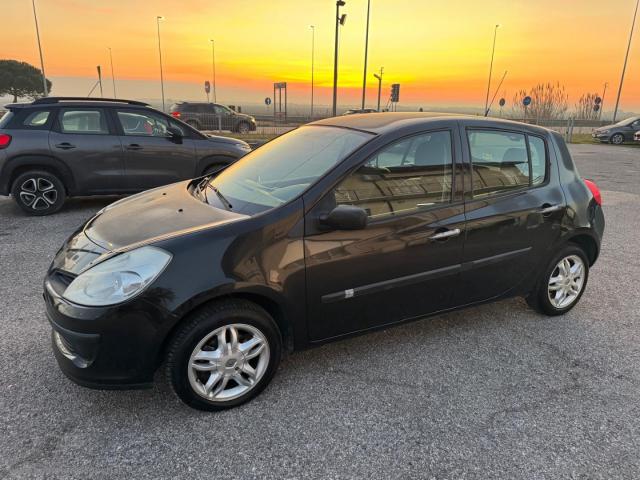 Auto - Renault clio 1.2 5p. dynamique