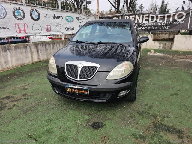 Auto - Lancia ypsilon 1.2 argento