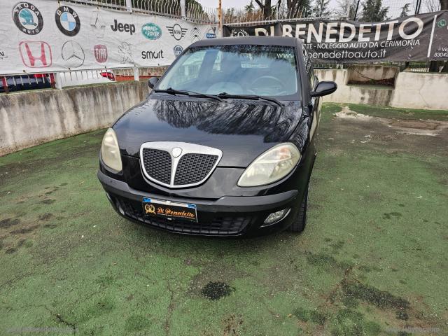 Auto - Lancia ypsilon 1.2 argento