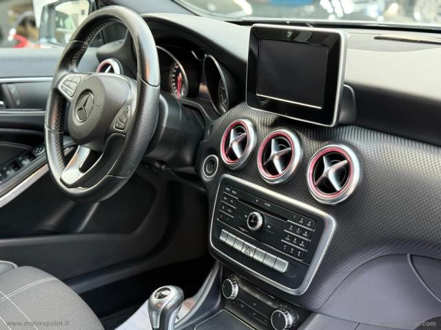 Auto - Mercedes-benz a 180 d premium