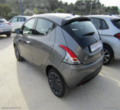 Auto - Lancia ypsilon 1.0 firefly 5p s&s hybrid silver