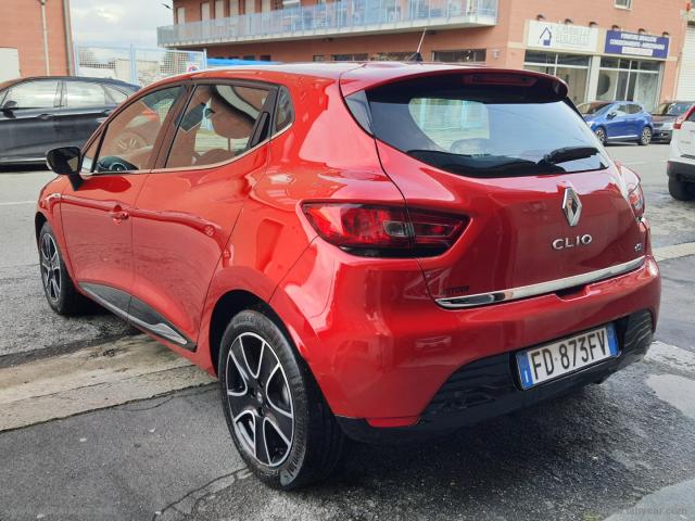 Auto - Renault clio dci 8v 90 cv s&s 5p. energy duel