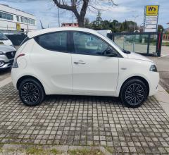 Auto - Lancia ypsilon 1.0 firefly 5p. s&s hybrid gold