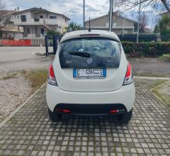 Auto - Lancia ypsilon 1.0 firefly 5p. s&s hybrid gold