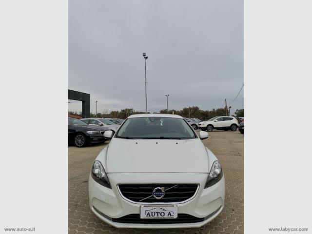 Auto - Volvo v40 d2 1.6 kinetic
