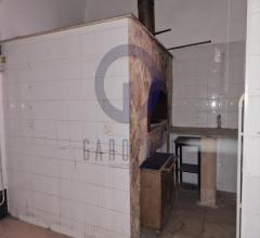 Appartamenti in Vendita - Locale commerciale in affitto a bisceglie centro storico