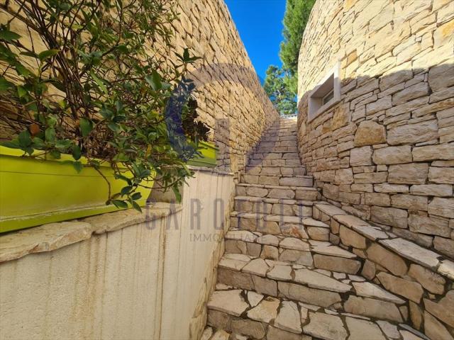 Appartamenti in Vendita - Villa in vendita a bisceglie ville mare / via bovio