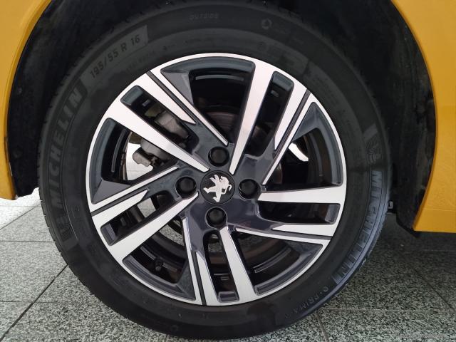 Auto - Peugeot 208 bluehdi 100 s&s 5p. allure