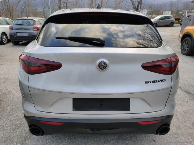 Auto - Alfa romeo stelvio 2.2t.diesel 190cv at8 rwd sprint