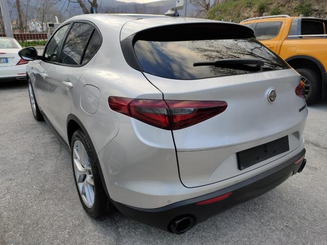 Auto - Alfa romeo stelvio 2.2t.diesel 190cv at8 rwd sprint