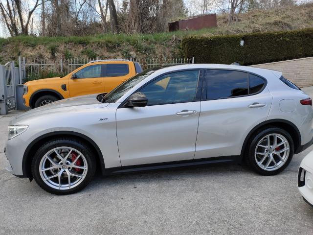 Auto - Alfa romeo stelvio 2.2t.diesel 190cv at8 rwd sprint