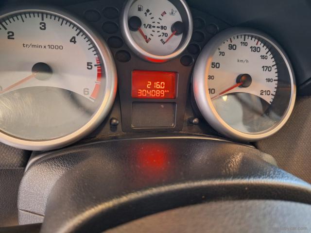 Auto - Peugeot 207 1.4 hdi 70 cv 5p. xt