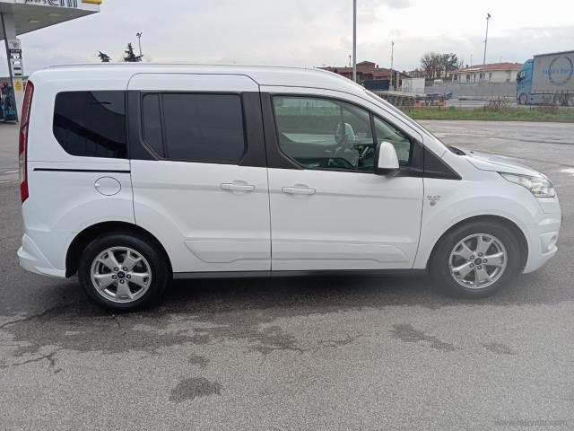 Auto - Ford tourneo connect 1.5 tdci 120 cv tit.