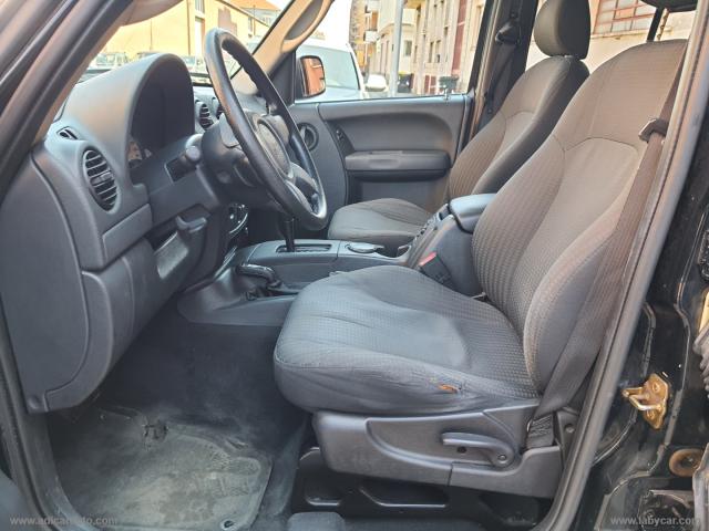 Auto - Jeep cherokee 2.8 crd