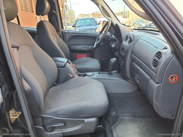 Auto - Jeep cherokee 2.8 crd