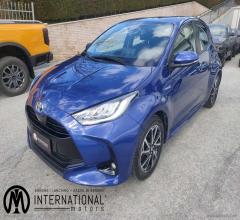 Auto - Toyota yaris 1.5 hybrid 5p. trend