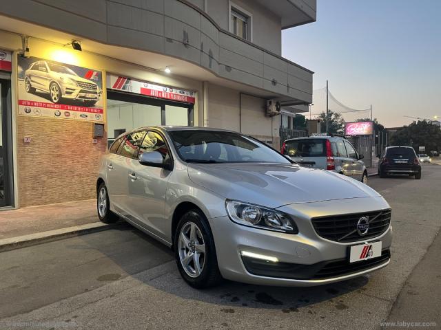 Auto - Volvo v60 d3 geartronic r-design momentum