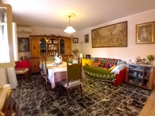 Appartamenti in Vendita - Casa indipendente in vendita a chieti semicentro