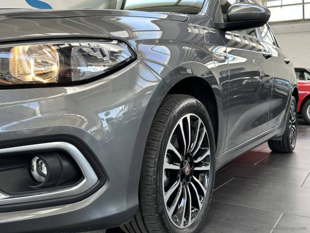Auto - Fiat tipo 1.5 hybrid dct 5 porte city life