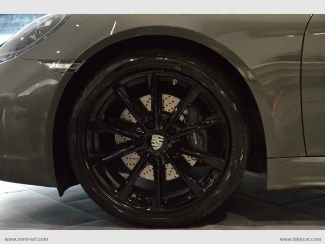 Auto - Porsche 718 boxster t